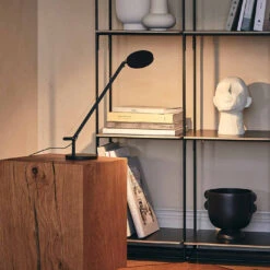 Artemide Demetra Micro Tavolo LED -Raumbeleuchtungs Geschäft 002 Artemide Demetra Micro Tavolo LED ambient2 1737e0a2a0db61ffa966086a86a34776