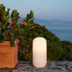 Artemide Gople Portable -Raumbeleuchtungs Geschäft 002 Artemide Gople Portable ambient4 775006ec1ccde83d5219d95b4bd2f46d