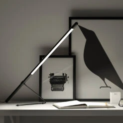 Belux Tubo-40 LED -Raumbeleuchtungs Geschäft 002 Belux Tubo 40 LED Tisch ambient3 c355118f94262d5a8a052471b6419d04