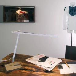 Byok Squadrina Pico -Raumbeleuchtungs Geschäft 002 Byok Squadrina Pico Tisch ambient 106681 alu fc35294eaa88ee82c427db186a485a8b