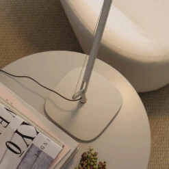 FontanaArte Volée Tavolo Piccola -Raumbeleuchtungs Geschäft 002 FontanaArte Volee Tavolo Piccola Tisch ambient2 9a7aff7a0e79645d5aa55883f9c01fa3