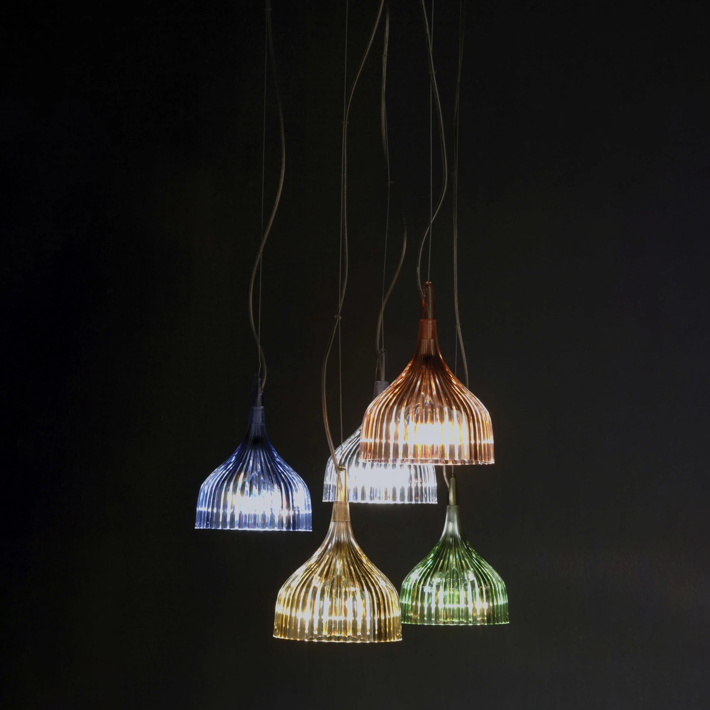 Kartell É Sospensione 4 Kartell É Sospensione – Bild 2