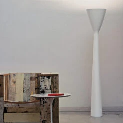 Luceplan Carrara LED -Raumbeleuchtungs Geschäft 002 Luceplan Carrara LED Steh ambient2 89339 weiss 50c618f4b0c7ced77e82879c7486a1f2