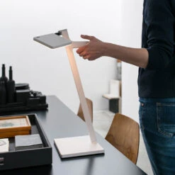 Nimbus Roxxane Leggera 52 CL Set -Raumbeleuchtungs Geschäft 002 Nimbus Roxxane Leggera 52 CL Set Tisch ambient1 acc7a014f9369ccba465cf343274b9c4