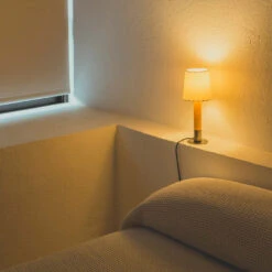 Santa & Cole Basica Minima -Raumbeleuchtungs Geschäft 002 Santa Cole Basica Minima Tisch ambient9 35f7b1a94d3085f738d09adac673ebc8