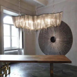 Terzani Atlantis Small Linear Chandelier -Raumbeleuchtungs Geschäft 002 Terzani Atlantis Small Linear Chandelier Pendel ambient1 7688cb0ee269c177fb5f04210efcec54