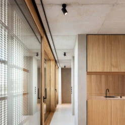 Wever & Ducré Sqube On Base Ceiling 1.0 PAR16 -Raumbeleuchtungs Geschäft 002 wever ducre sqube on base 10 ambient3 0331e125b636db8779e134a51282258c