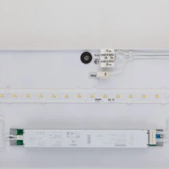 B.Lux Veroca 3 LED 15 B.Lux Veroca 3 LED -Raumbeleuchtungs Geschäft 004 B.Lux Veroca 3 LED Decke detail5 34c6ea06440aaf7b21fbee9a186d5a52