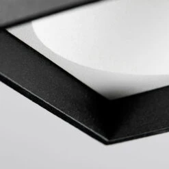 Light-Point Solo Square LED -Raumbeleuchtungs Geschäft 004 Light Point Solo Square LED Decke detail2 77477 schwarz 83b449c549214d15ffde354a3f535ea3