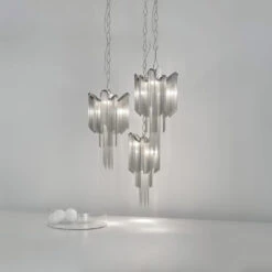 Terzani Stream Mini Chandelier 5 Terzani Stream Mini Chandelier -Raumbeleuchtungs Geschäft 004 Terzani Stream Mini Chandelier Pendel detail c4148429dba2218d8a4f6a4f2344383e