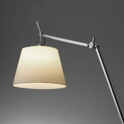 Artemide Tolomeo Mega Tavolo Mit Dimmer -Raumbeleuchtungs Geschäft 004 artemide tolomeo mega morsetto 1400x1400 detail 33c9e77adec8343ba5dfa669b36671d2