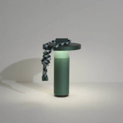 Petite Friture Quasar -Raumbeleuchtungs Geschäft 004 petite friture quasar detail8 6dabcd4de7c47e492fb4b26043f60f59