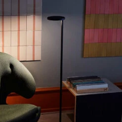Flos Oblique Floor USB-C -Raumbeleuchtungs Geschäft 006 Flos Oblique Floor Steh ambient 9989f5006ef5aba7f4af889613aed94e