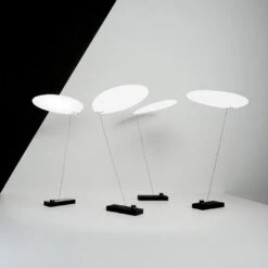 Ingo Maurer Koyoo -Raumbeleuchtungs Geschäft 006 Ingo Maurer Koyoo Tisch ambient 97205 weiss 5e6a6d7137ba28166c77125d46ff3023