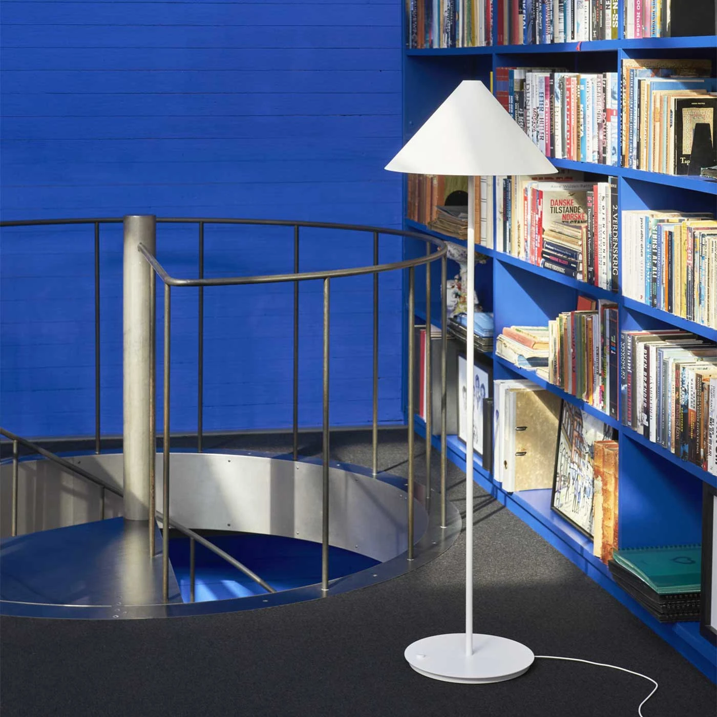 Louis Poulsen Keglen Floor 7 Louis Poulsen Keglen Floor – Bild 5