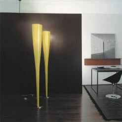 Foscarini Mite Terra -Raumbeleuchtungs Geschäft 007 mite yellow room set1 1400x1400 3ce65be4e7ae053a6625ba7ca9ad8b37