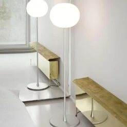 Flos Glo-Ball F2 -Raumbeleuchtungs Geschäft 008 Flos Glo Ball F2 Steh ambient 2669 silber e519b618717e46f36f724a05730a9890
