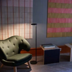 Flos Oblique Floor -Raumbeleuchtungs Geschäft 008 Flos Oblique Floor Steh ambient 7fd3d8a6beff03b3daafa6910bde757b