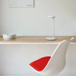 Flos Oblique Qi 15 Flos Oblique Qi -Raumbeleuchtungs Geschäft 008 Flos Oblique Qi Tisch ambient 111127 weiss f57a9a35a31cca639bb1bbfa32c1dd0e