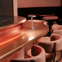 Flos Gustave Residential -Raumbeleuchtungs Geschäft 013 Flos Gustave Tisch ambient 95dcba93afa2eeba3a2002aefb6e2b63