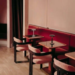 Flos Gustave Residential -Raumbeleuchtungs Geschäft 014 Flos Gustave Tisch ambient 87fa7e4677faae588cce0eeec59f79a5